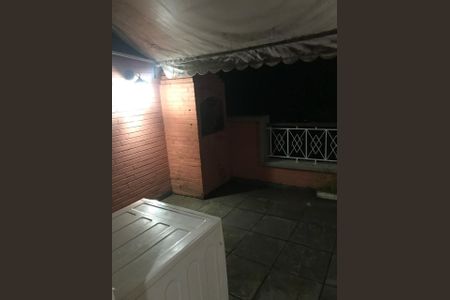 Casa de condomínio à venda com 212m², 4 quartos e 2 vagasVaranda