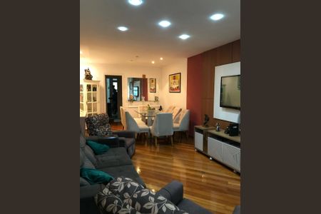 Casa de condomínio à venda com 212m², 4 quartos e 2 vagasSala 