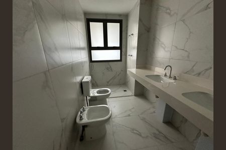 Apartamento para alugar com 175m², 3 quartos e 3 vagas Apartamento para alugar com 175m², 3 quartos e 3 vagasBanheiro da Suíte 3