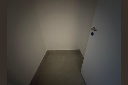 Apartamento para alugar com 175m², 3 quartos e 3 vagas Apartamento para alugar com 175m², 3 quartos e 3 vagasQuarto de Serviço