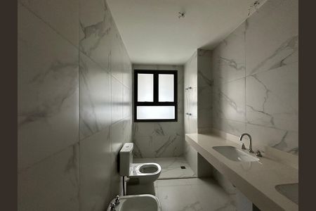 Apartamento para alugar com 175m², 3 quartos e 3 vagas Apartamento para alugar com 175m², 3 quartos e 3 vagasBanheiro da Suíte 3