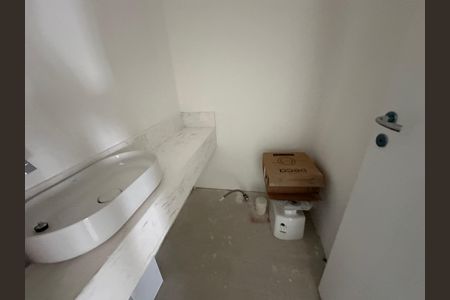 Apartamento para alugar com 175m², 3 quartos e 3 vagas Apartamento para alugar com 175m², 3 quartos e 3 vagasLavabo