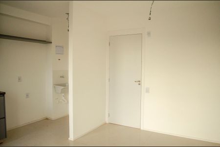 Apartamento para alugar com 2 quartos, 46m² em Fazenda Crimeia Caveiras, Goiânia