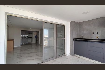 Apartamento à venda com 4 quartos, 132m² em City América, São Paulo
