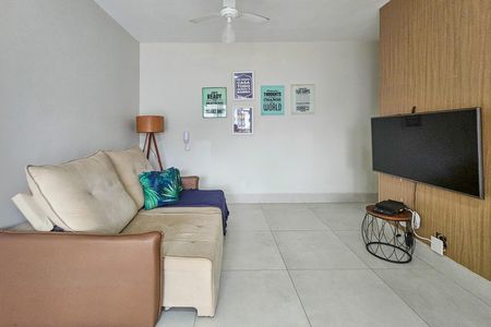 Apartamento para alugar com 77m², 2 quartos e 1 vaga
