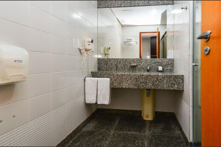 Banheiro Suíte de kitnet/studio à venda com 1 quarto, 50m² em Serra, Belo Horizonte