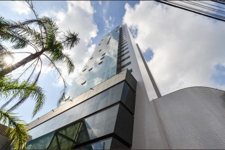 Studio à venda com 50m², 1 quarto e 1 vaga Studio à venda com 50m², 1 quarto e 1 vagaFachada