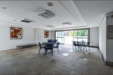 Studio à venda com 50m², 1 quarto e 1 vaga Studio à venda com 50m², 1 quarto e 1 vagaÁrea comum - Salão de festas