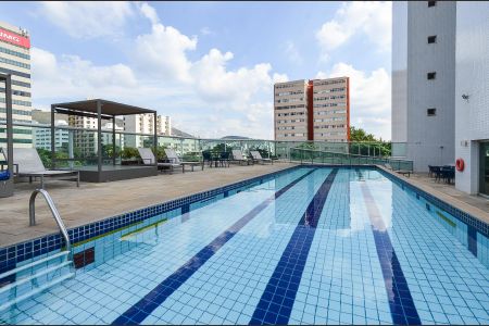 Studio à venda com 50m², 1 quarto e 1 vaga Studio à venda com 50m², 1 quarto e 1 vagaÁrea comum - Piscina