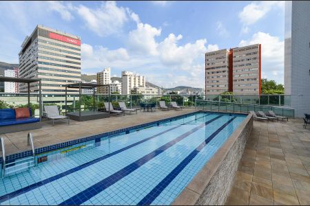 Studio à venda com 50m², 1 quarto e 1 vaga Studio à venda com 50m², 1 quarto e 1 vagaÁrea comum - Piscina