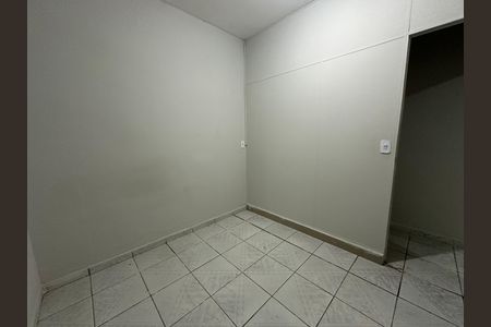 Quarto 1 de casa para alugar com 2 quartos, 80m² em Vila Engenho Novo, Barueri
