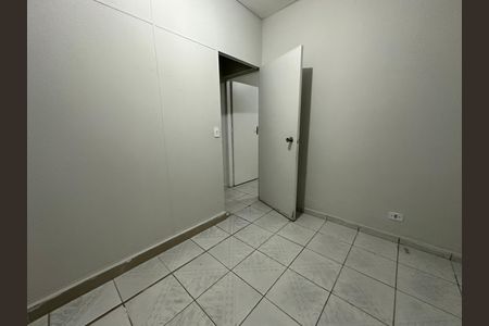 Quarto 1 de casa para alugar com 2 quartos, 80m² em Vila Engenho Novo, Barueri