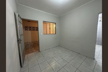 Sala de casa para alugar com 2 quartos, 80m² em Vila Engenho Novo, Barueri