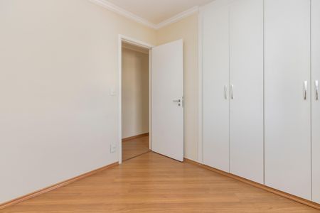 Apartamento à venda com 75m², 3 quartos e 1 vagaQuarto 2