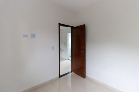 Quarto 1 de apartamento para alugar com 2 quartos, 40m² em Vila Bela, São Paulo