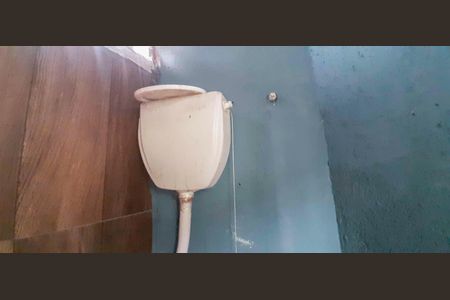 Casa à venda com 47m², 2 quartos e sem vaga Casa à venda com 47m², 2 quartos e sem vagaBanheiro 2