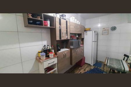 Casa à venda com 47m², 2 quartos e sem vaga Casa à venda com 47m², 2 quartos e sem vagaCozinha
