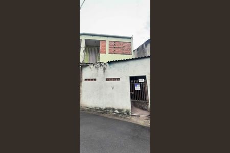 Casa à venda com 47m², 2 quartos e sem vaga Casa à venda com 47m², 2 quartos e sem vagaFachada