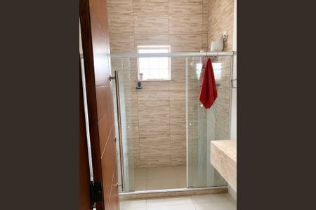 Casa para alugar com 151m², 4 quartos e 4 vagas Casa para alugar com 151m², 4 quartos e 4 vagasBanheiro