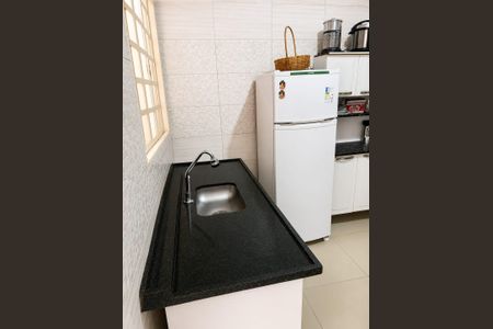 Casa para alugar com 151m², 4 quartos e 4 vagas Casa para alugar com 151m², 4 quartos e 4 vagasCozinha