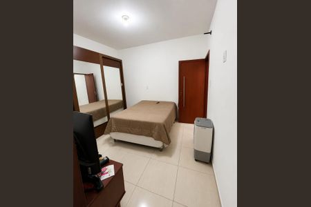 Casa para alugar com 151m², 4 quartos e 4 vagas Casa para alugar com 151m², 4 quartos e 4 vagasQuarto 2