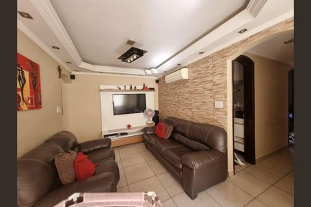 Apartamento à venda com 85m², 3 quartos e 1 vaga Apartamento à venda com 85m², 3 quartos e 1 vagaSala