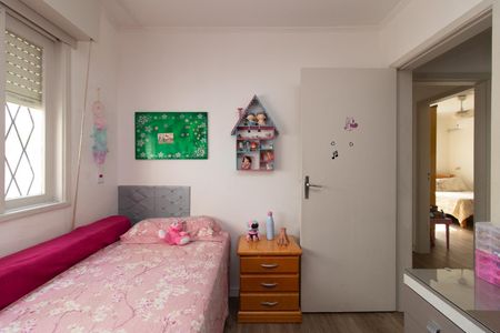 Casa à venda com 248m², 4 quartos e 2 vagas Casa à venda com 248m², 4 quartos e 2 vagasQuarto 1