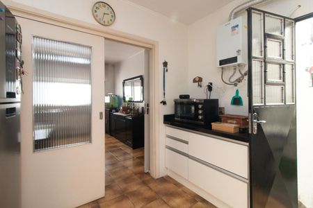 Casa à venda com 248m², 4 quartos e 2 vagas Casa à venda com 248m², 4 quartos e 2 vagasCozinha