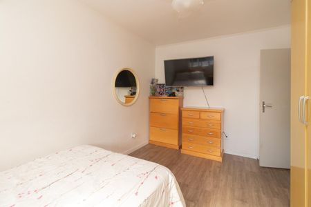 Casa à venda com 248m², 4 quartos e 2 vagas Casa à venda com 248m², 4 quartos e 2 vagasQuarto 3