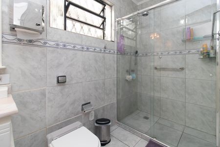 Casa à venda com 248m², 4 quartos e 2 vagas Casa à venda com 248m², 4 quartos e 2 vagasBanheiro 1