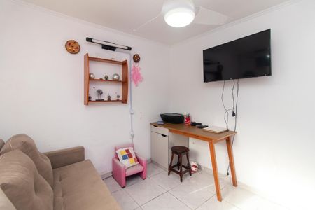 Casa à venda com 248m², 4 quartos e 2 vagas Casa à venda com 248m², 4 quartos e 2 vagasEscritório