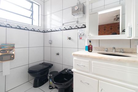 Casa à venda com 248m², 4 quartos e 2 vagas Casa à venda com 248m², 4 quartos e 2 vagasBanheiro do Quarto 2