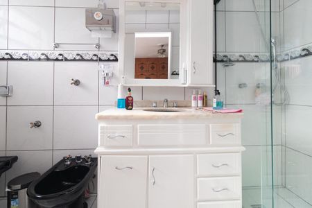 Casa à venda com 248m², 4 quartos e 2 vagas Casa à venda com 248m², 4 quartos e 2 vagasBanheiro do Quarto 2