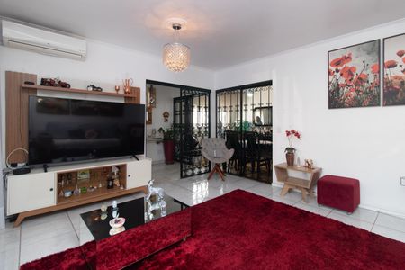 Sala de casa à venda com 4 quartos, 248m² em Nonoai, Porto Alegre