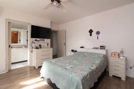 Casa à venda com 248m², 4 quartos e 2 vagas Casa à venda com 248m², 4 quartos e 2 vagasQuarto 2