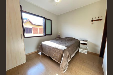 Casa de condomínio à venda com 132m², 3 quartos e 2 vagas Casa de condomínio à venda com 132m², 3 quartos e 2 vagasSuíte