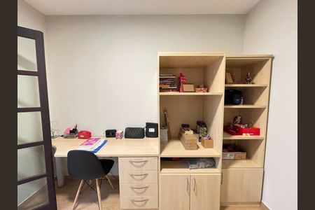 Casa de condomínio à venda com 132m², 3 quartos e 2 vagas Casa de condomínio à venda com 132m², 3 quartos e 2 vagasQuarto 3