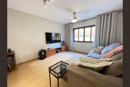Casa de condomínio à venda com 132m², 3 quartos e 2 vagas Casa de condomínio à venda com 132m², 3 quartos e 2 vagasSala