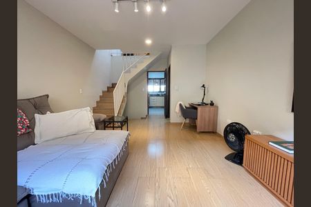 Casa de condomínio à venda com 132m², 3 quartos e 2 vagas Casa de condomínio à venda com 132m², 3 quartos e 2 vagasSala