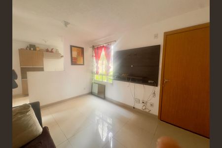 Sala de apartamento para alugar com 2 quartos, 43m² em Água Chata, Guarulhos