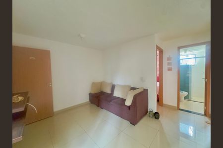 Sala de apartamento para alugar com 2 quartos, 43m² em Água Chata, Guarulhos