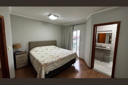 Casa à venda com 180m², 3 quartos e 4 vagas Casa à venda com 180m², 3 quartos e 4 vagasSuite