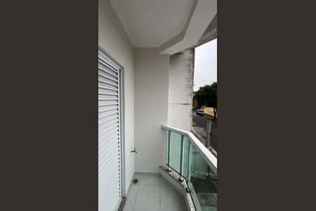 Casa à venda com 180m², 3 quartos e 4 vagas Casa à venda com 180m², 3 quartos e 4 vagasVaranda da Suíte