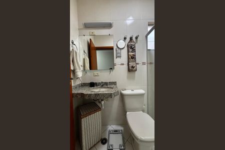 Casa à venda com 180m², 3 quartos e 4 vagas Casa à venda com 180m², 3 quartos e 4 vagasBanheiro