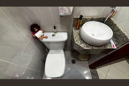 Casa à venda com 180m², 3 quartos e 4 vagas Casa à venda com 180m², 3 quartos e 4 vagasLavabo