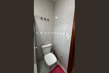 Casa à venda com 180m², 3 quartos e 4 vagas Casa à venda com 180m², 3 quartos e 4 vagasBanheiro da Suíte
