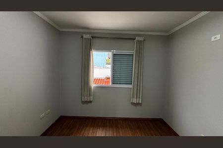 Casa à venda com 180m², 3 quartos e 4 vagas Casa à venda com 180m², 3 quartos e 4 vagasQuarto 2