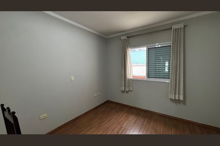 Casa à venda com 180m², 3 quartos e 4 vagas Casa à venda com 180m², 3 quartos e 4 vagasQuarto 2
