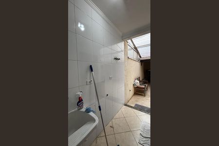 Casa à venda com 180m², 3 quartos e 4 vagas Casa à venda com 180m², 3 quartos e 4 vagasÁrea de Serviço