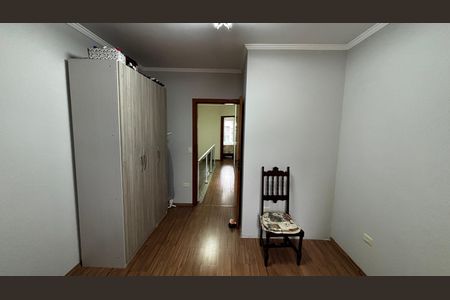 Casa à venda com 180m², 3 quartos e 4 vagas Casa à venda com 180m², 3 quartos e 4 vagasQuarto 2